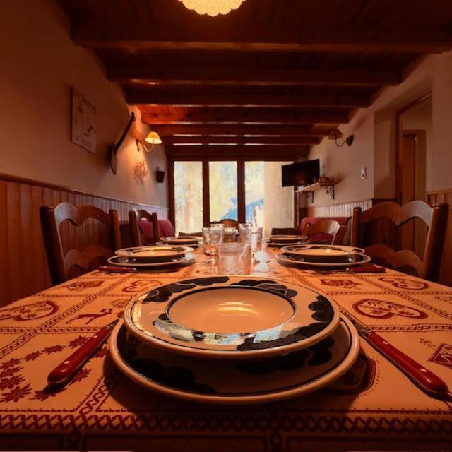 Le Nid Roudela Villa Garin ภายนอก รูปภาพ